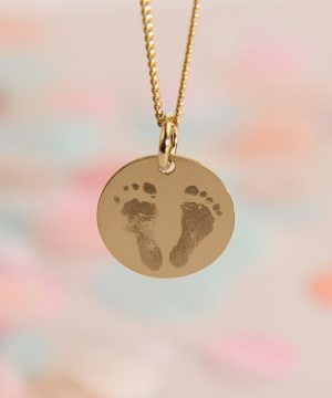 Goldlicht Fussabdruck Gravurschmuck 4493