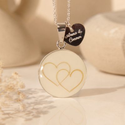 Muttermilchschmuck mit Gravur