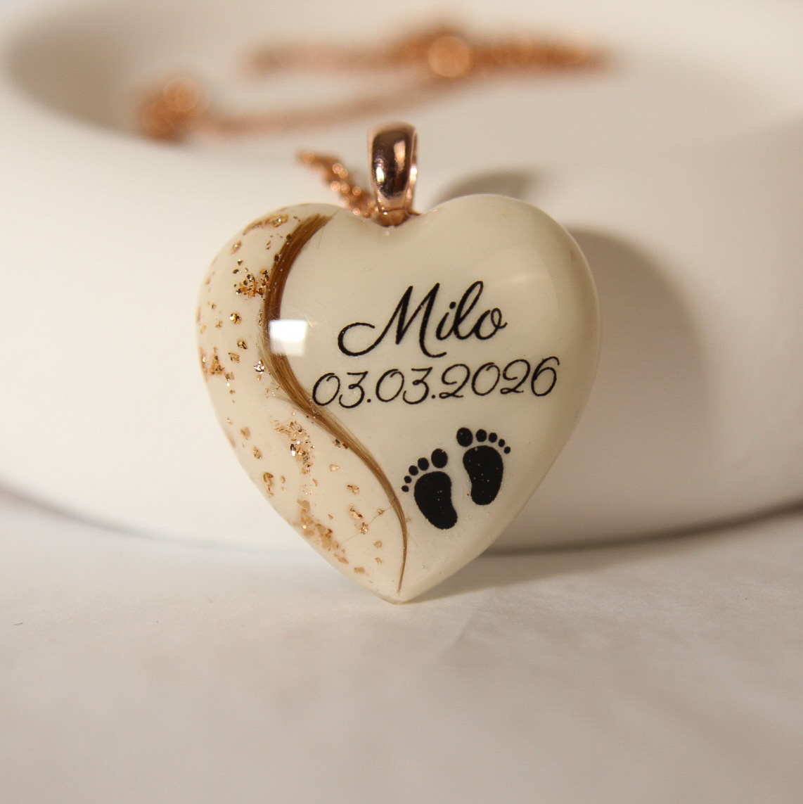 Liebeslied. Muttermilchschmuck.1